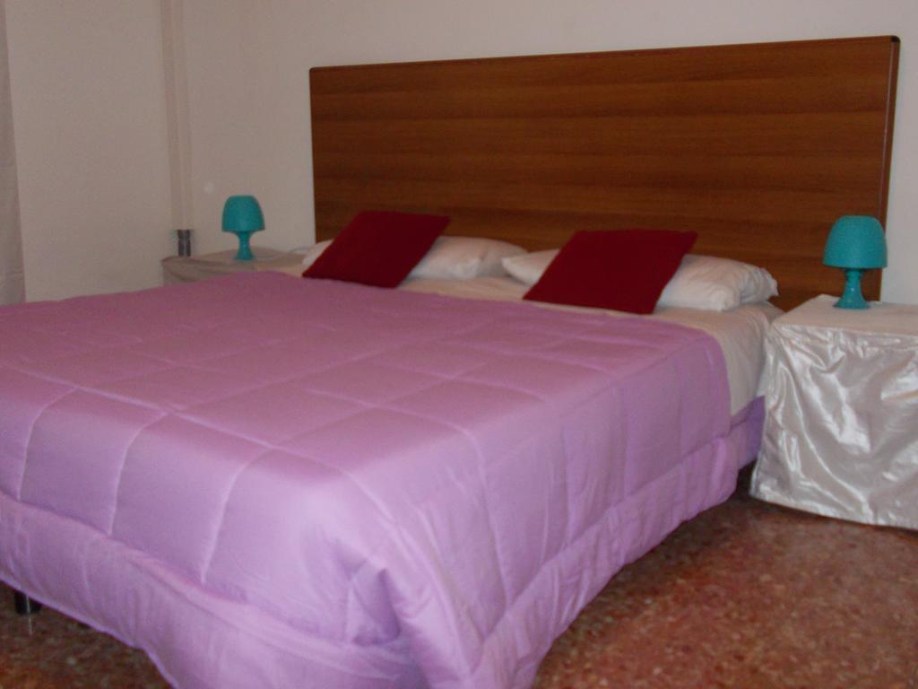 Travellers Lodge Bed & Rooms Treviso Quarto foto