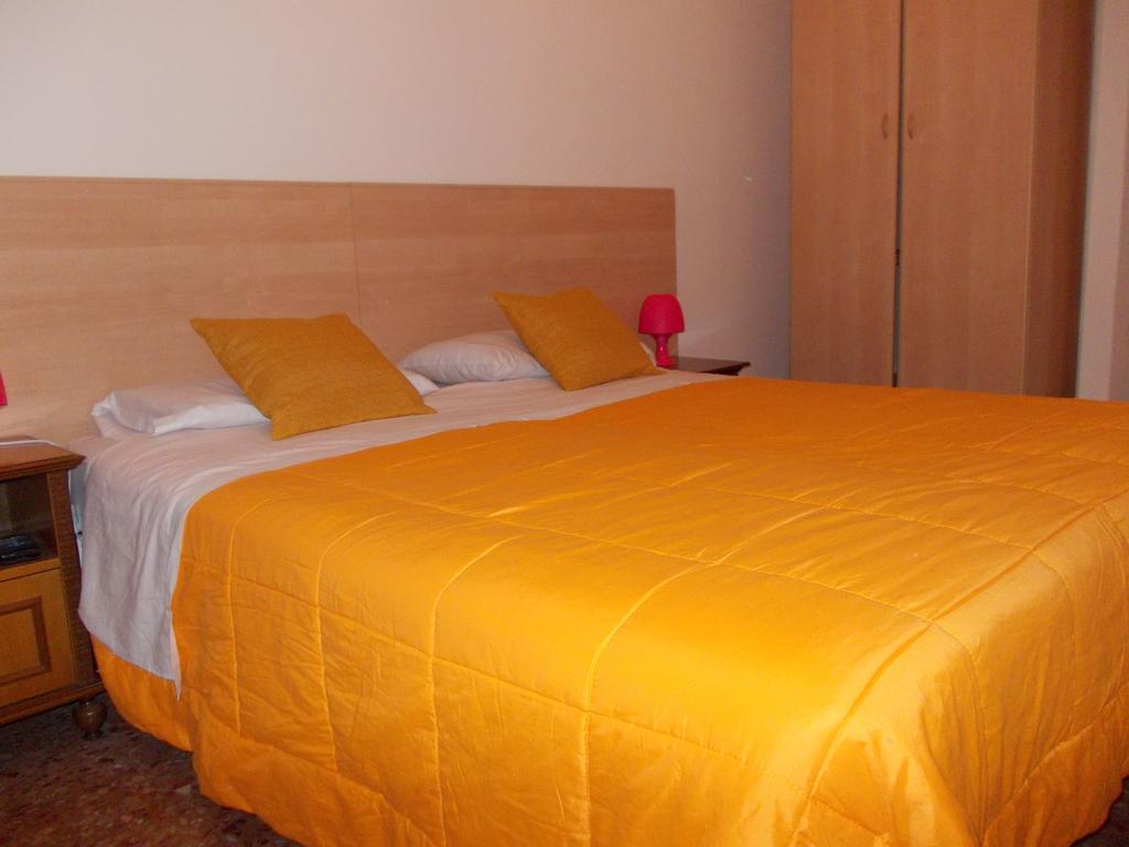 Travellers Lodge Bed & Rooms Treviso Quarto foto